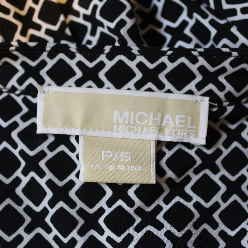 Michael Kors Chain Lace-Up Shirt Dress - Picture 6 of 7